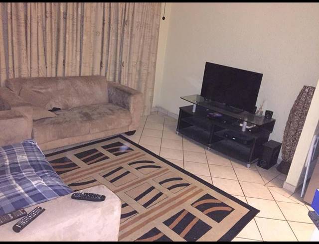 2 BEDROOM PROPERTY TO RENT IN WILGEHEUWEL